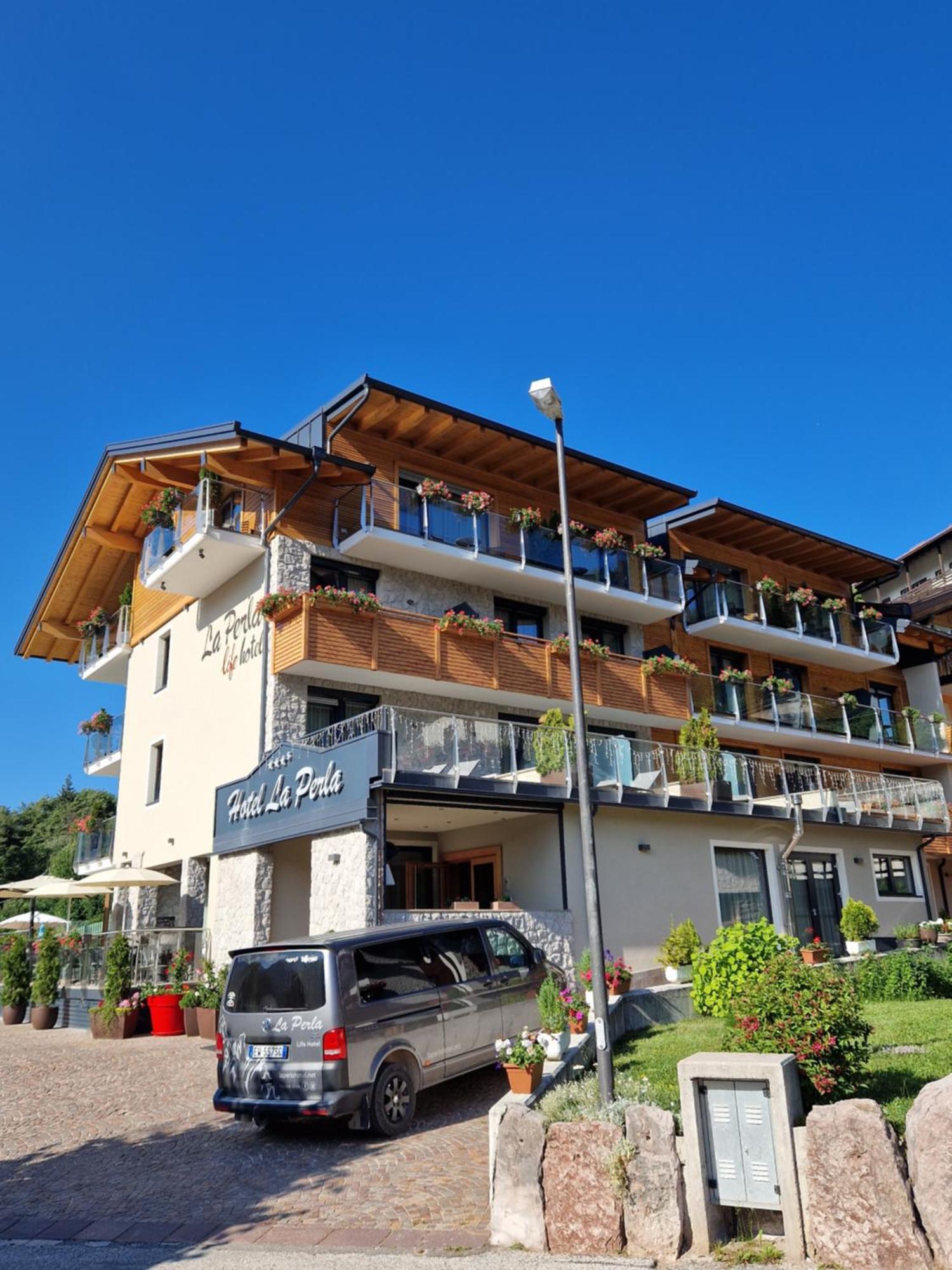 Hotel La Perla Andalo Exterior photo
